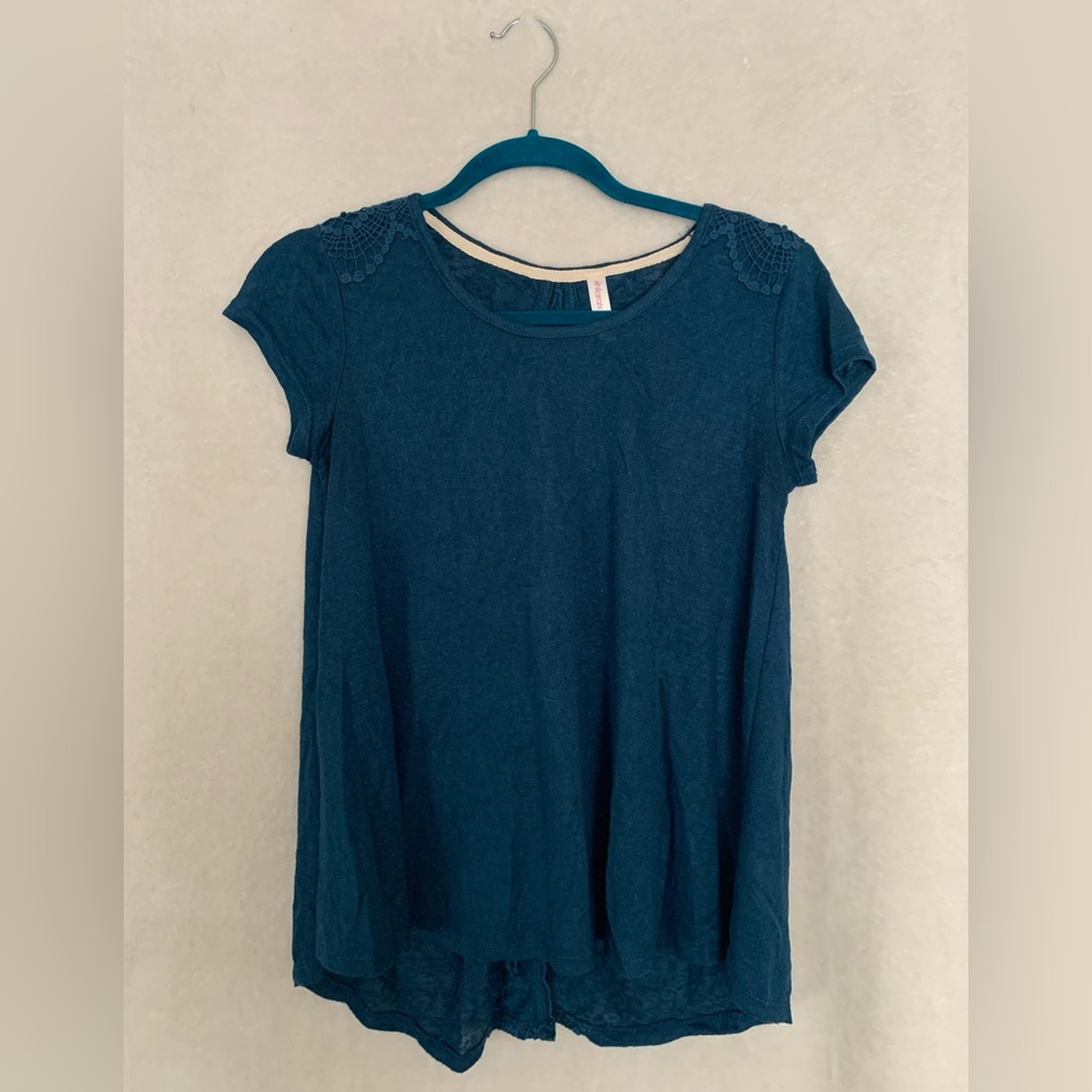 Blue top
